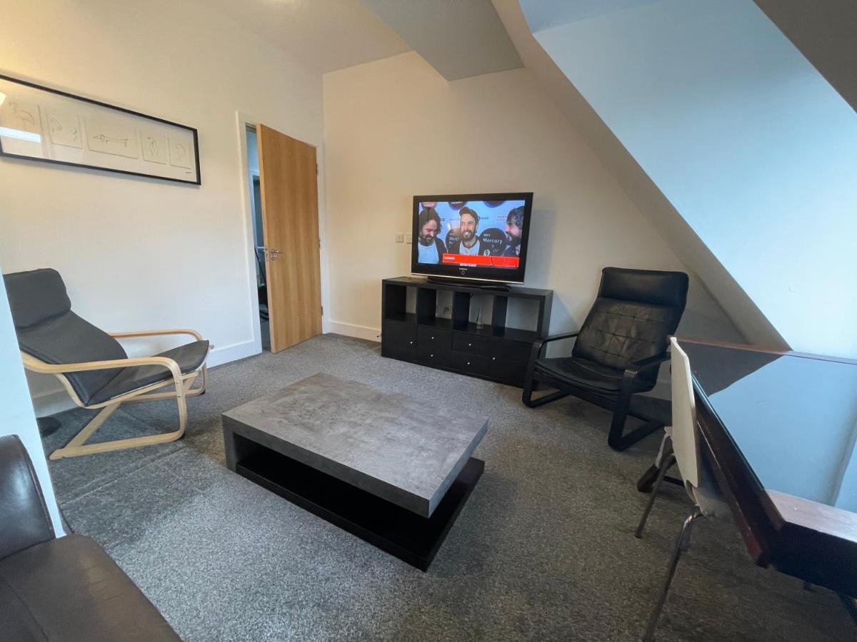 2 Bedroom 2 Bathroom Apartment 8 Including Free Parking Bromley Exterior foto