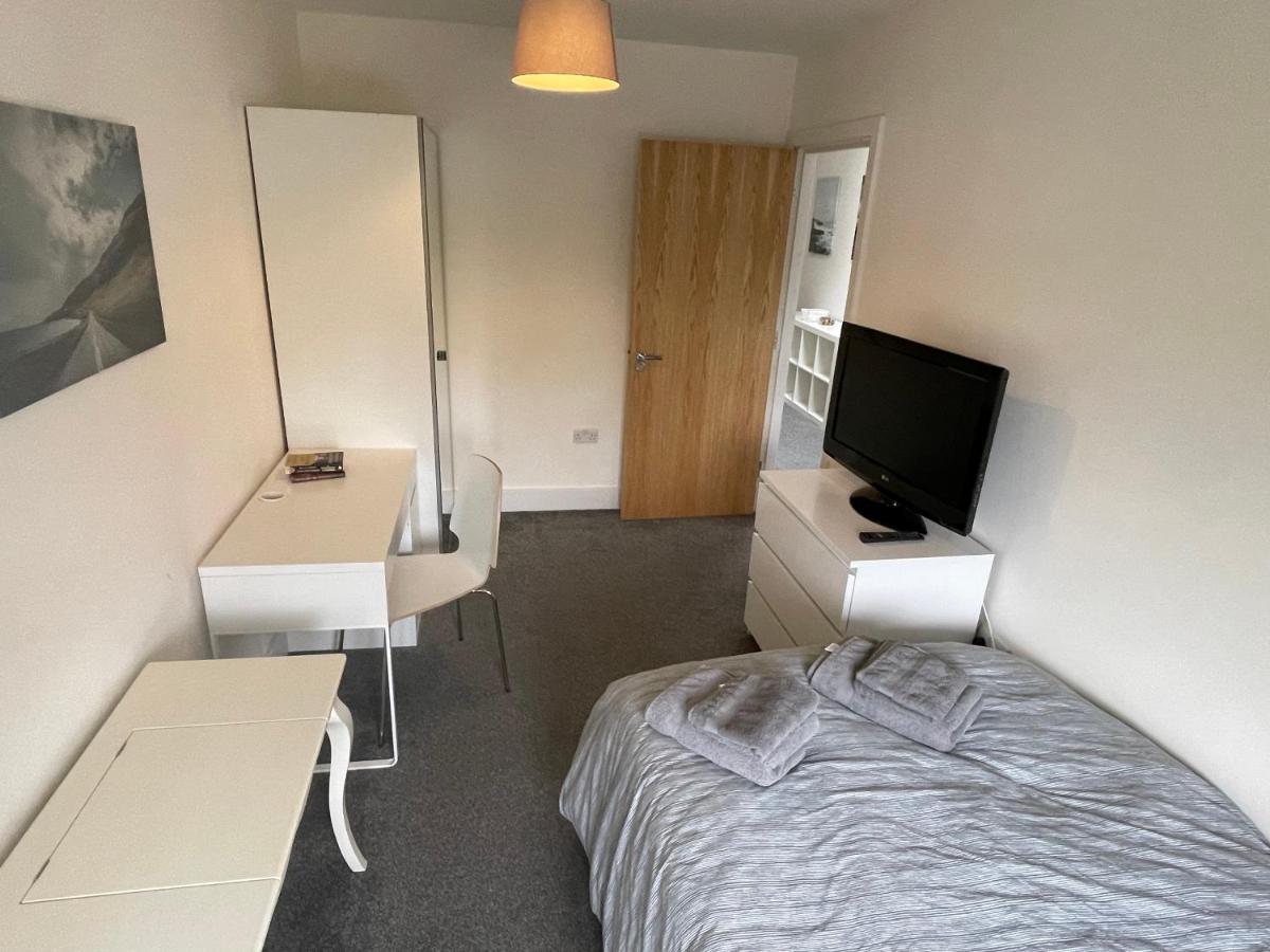 2 Bedroom 2 Bathroom Apartment 8 Including Free Parking Bromley Exterior foto